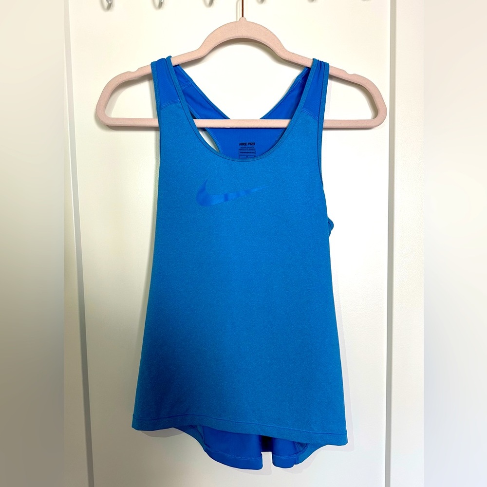 Nike tank top size M